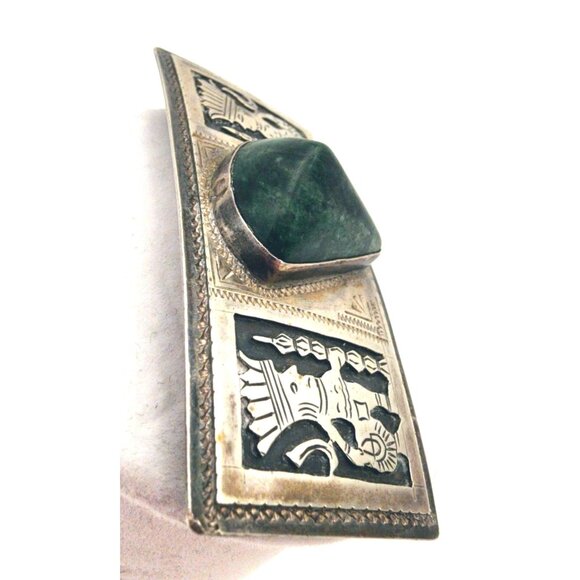 Vintage Sterling Silver Aztec Brooch With Trillion Green Onyx Inlay VERY RARE - Picture 4 of 9